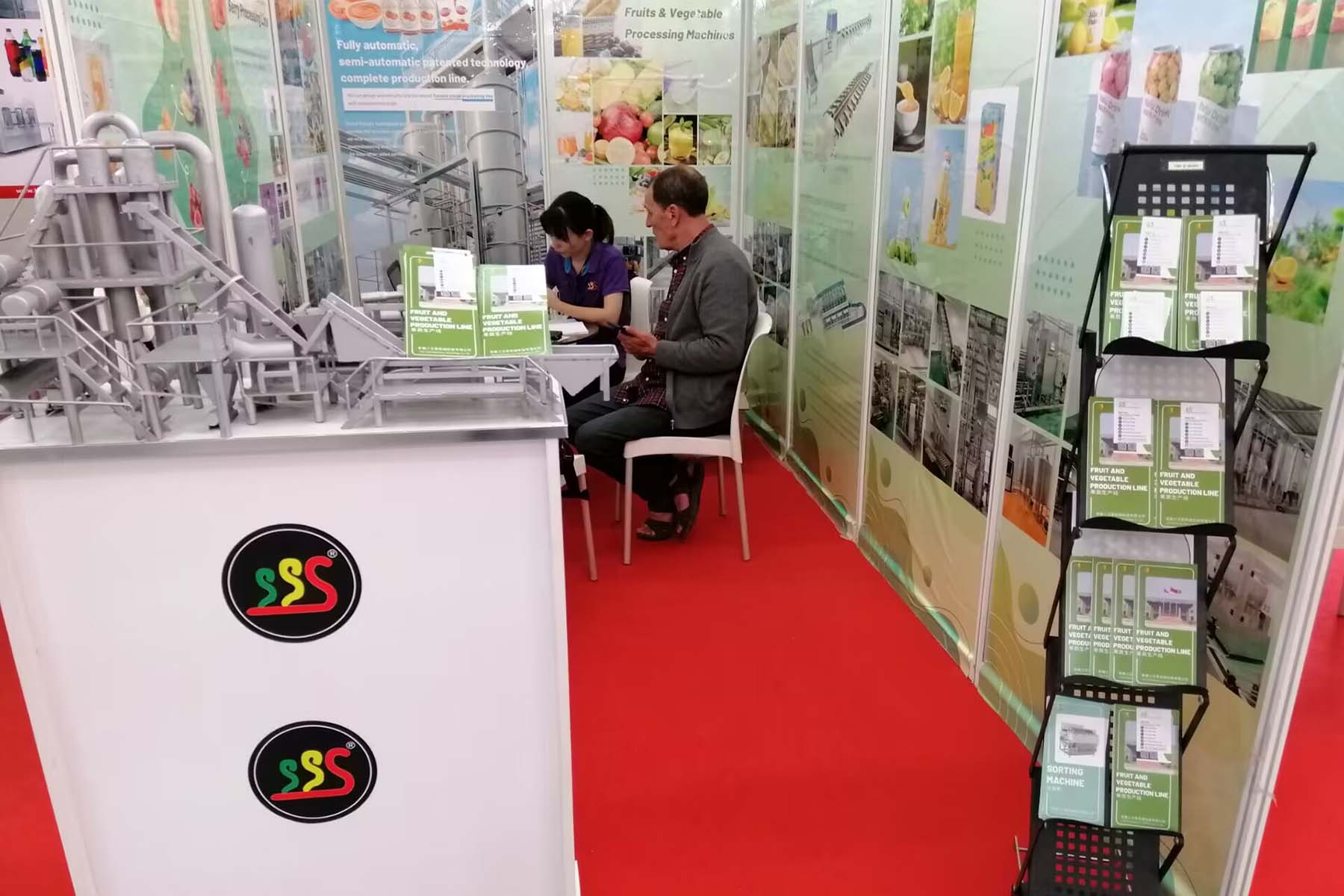 Algeria Exhibition Going In Full Swing