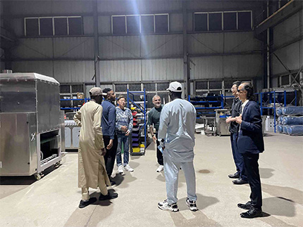 Customers come to visit our factory, accompanied by the company's general manager and technical staff